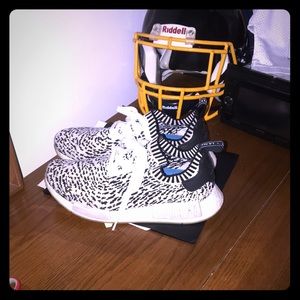 Nmd “ zebra “